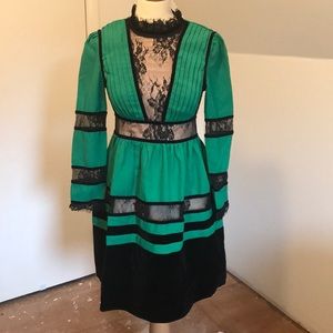 Incredible Victorian green dress